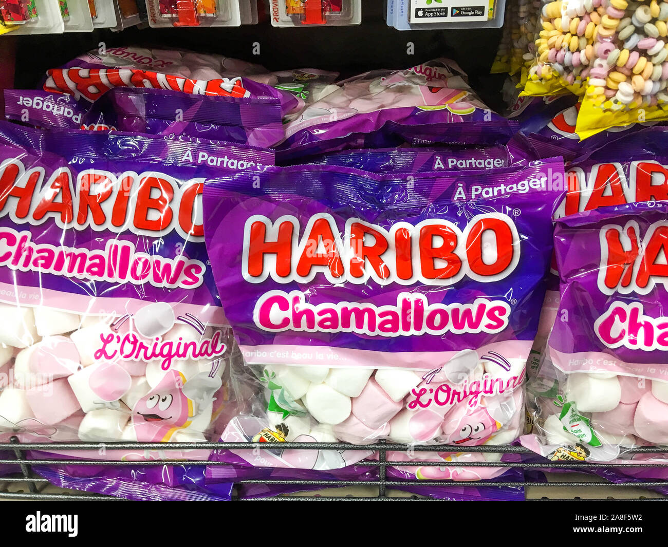 Bonbons Haribo sous emballage plastique, Lyon, France Banque D'Images
