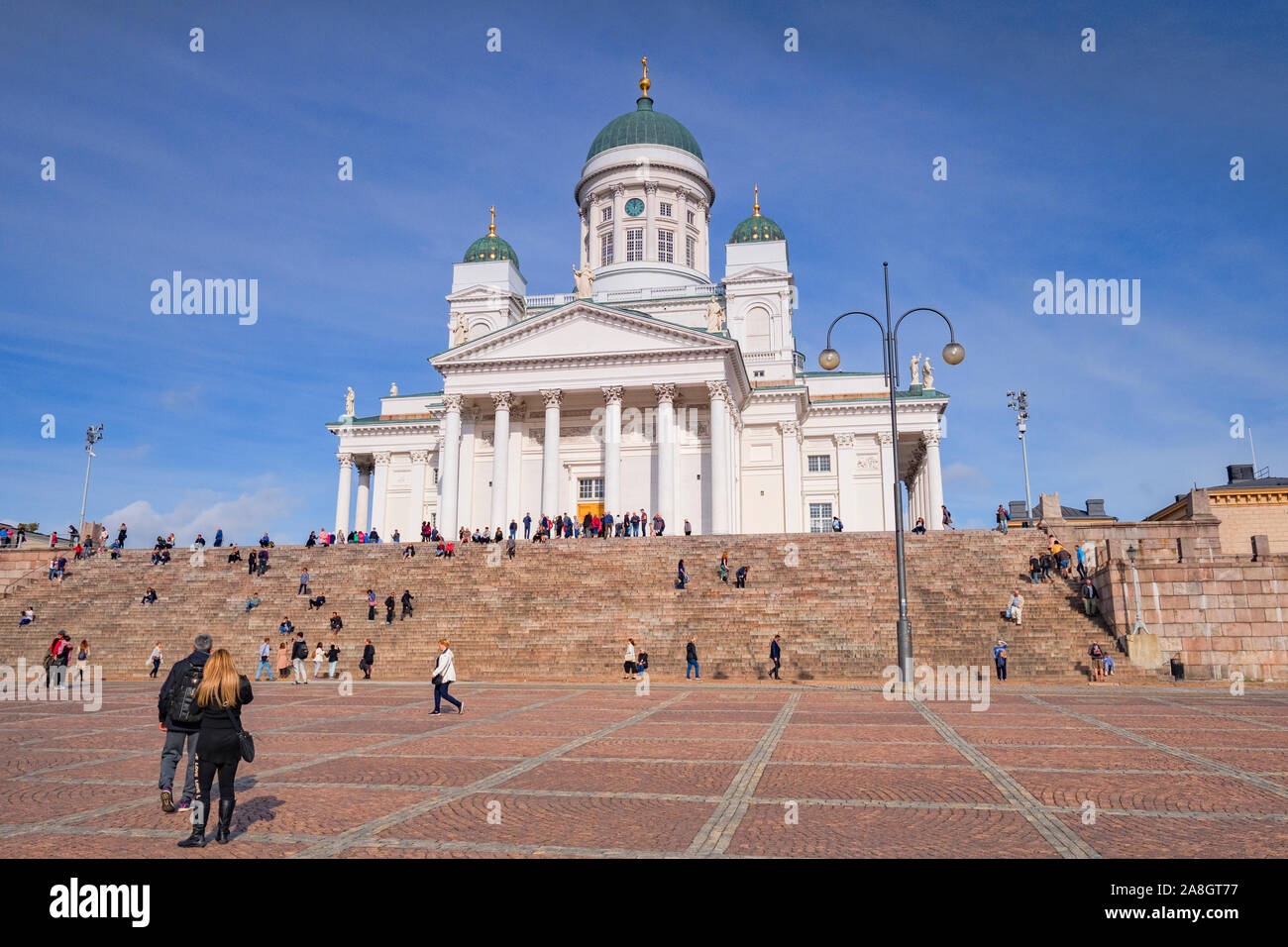 20 Septembre 2018 : Helsinki, Finlande - Touristes à Helsinki Cathédrale, l'Église évangélique luthérienne de Finlande cathédrale du diocèse de Helsinki, à... Banque D'Images