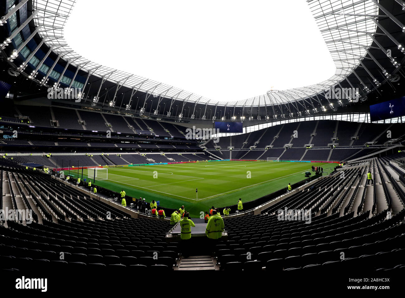 Une vue générale du stade de l'avant de la Premier League match à Tottenham Hotspur Stadium, Londres. Banque D'Images