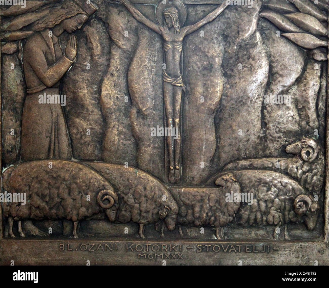 Les portes de l'église de Sainte Marie, illustrant la vie de la bienheureuse Osanna de Cattaro à Kotor, Monténégro Banque D'Images