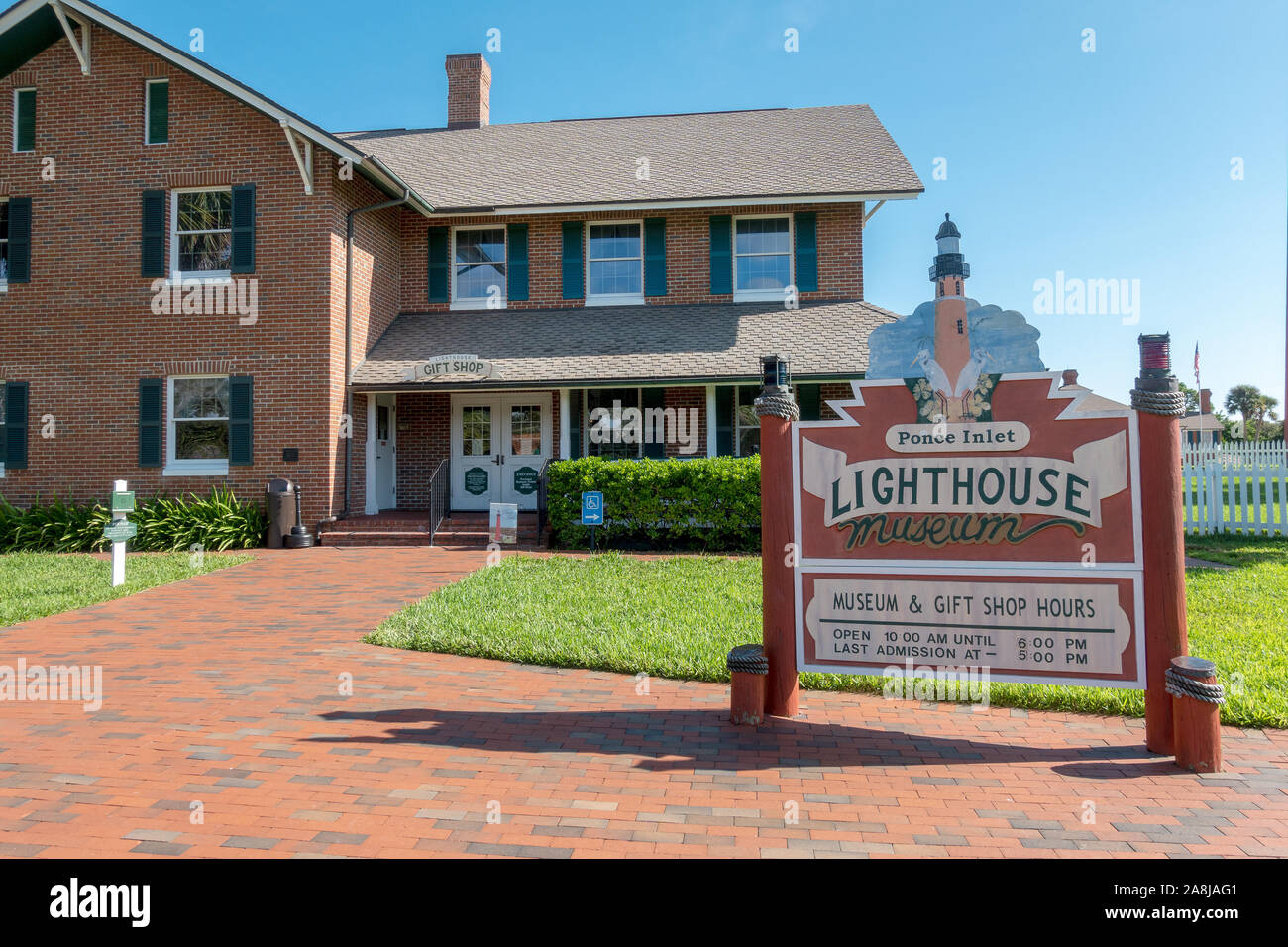 Le Ponce de Leon Inlet Lighthouse and Museum est le plus haut phare de la Floride à 175 pieds de haut construit en 1887, c'est un Monument Historique National. Banque D'Images
