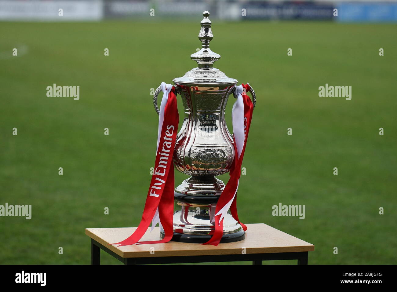 Nantwich, Cheshire, Royaume-Uni. 9 novembre, 2019. La Football Association Cup (Coupe de France) sur l'affichage sur le terrain au stade de l'avant de la Weaver premier tour une bonne fixation de la FA Cup entre Nantwich Town et AFC The Fylde. Banque D'Images