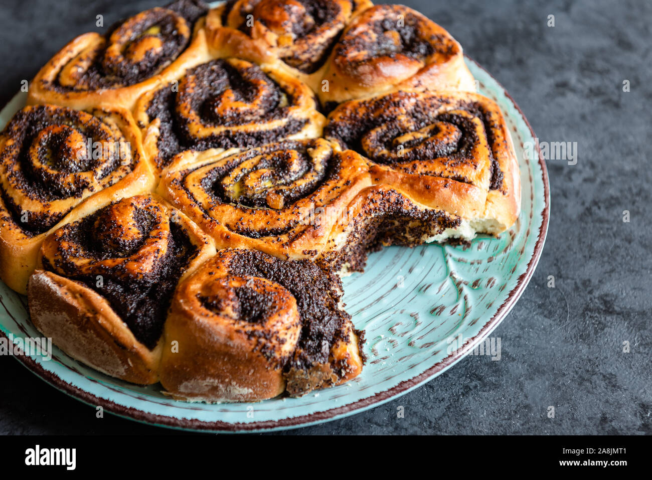 Gateau Aux Graines De Pavot En Forme De Rosette Gateau Traditionnel Polonais Pour Noel Photo Stock Alamy Gateau Aux Graines De Pavot En Forme De Rosette Gateau Traditionnel Polonais Pour Noel Photo Stock Alamy