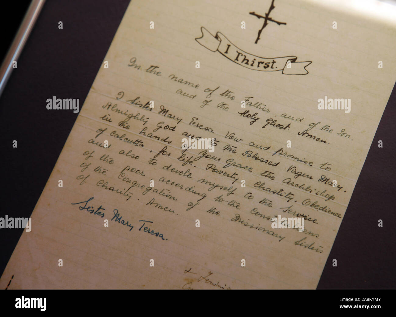 Vœux de Mère Teresa écrit dans sa main exposés dans Memorial House à Skopje, Macédoine Banque D'Images