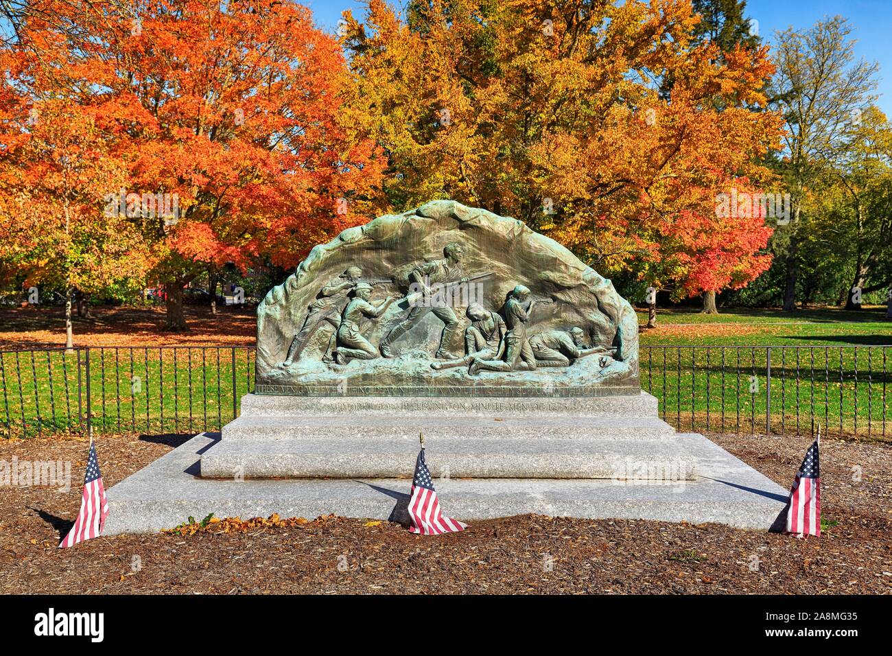 Tomb monument à la guerre d'Indépendance américaine, Lexington Battle Green, Lexington, Massachusetts, USA Banque D'Images