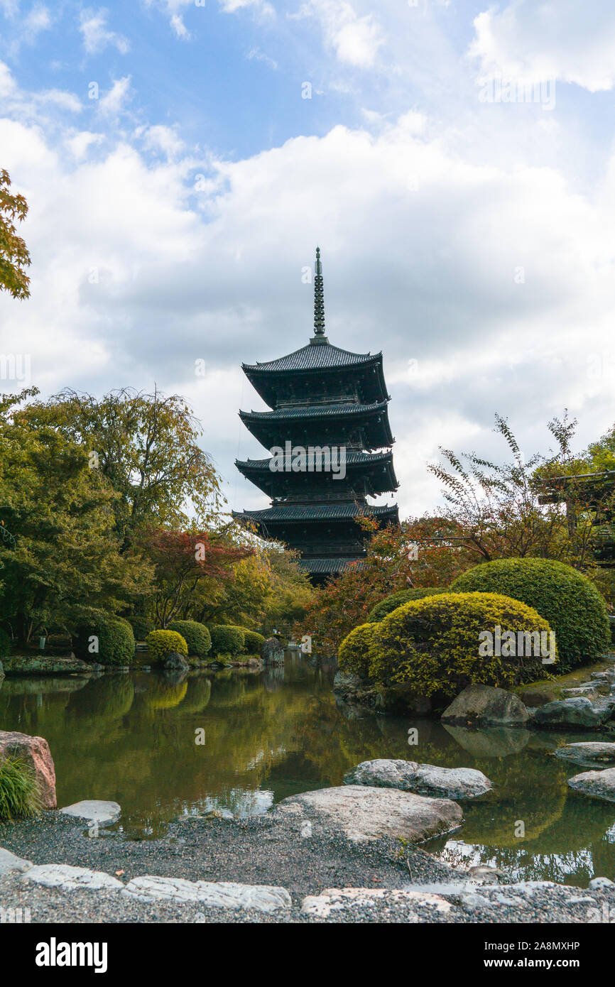 Temple Toji un site du patrimoine mondial à Kyoto, Japon Banque D'Images