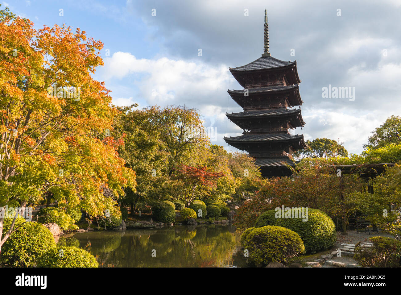 Temple Toji un site du patrimoine mondial à Kyoto, Japon Banque D'Images