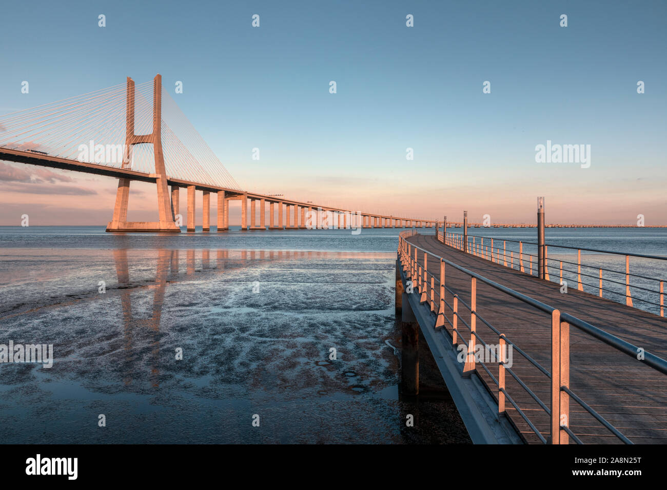Pont Vasco de Gama, Lisbonne, Portugal, Europe Banque D'Images