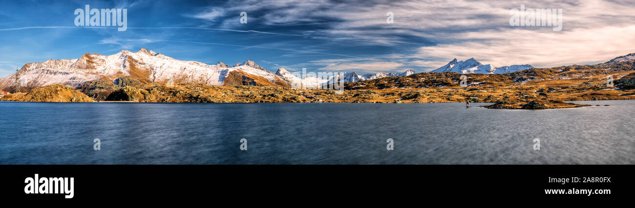 Sur le lac Totensee Nyon en Suisse, canton du Valais, Suisse, Europe. Banque D'Images