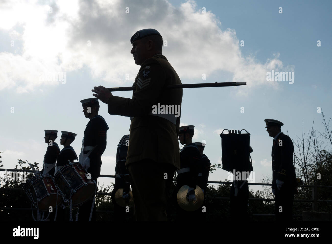 Silhouette of Soldiers marching Banque D'Images