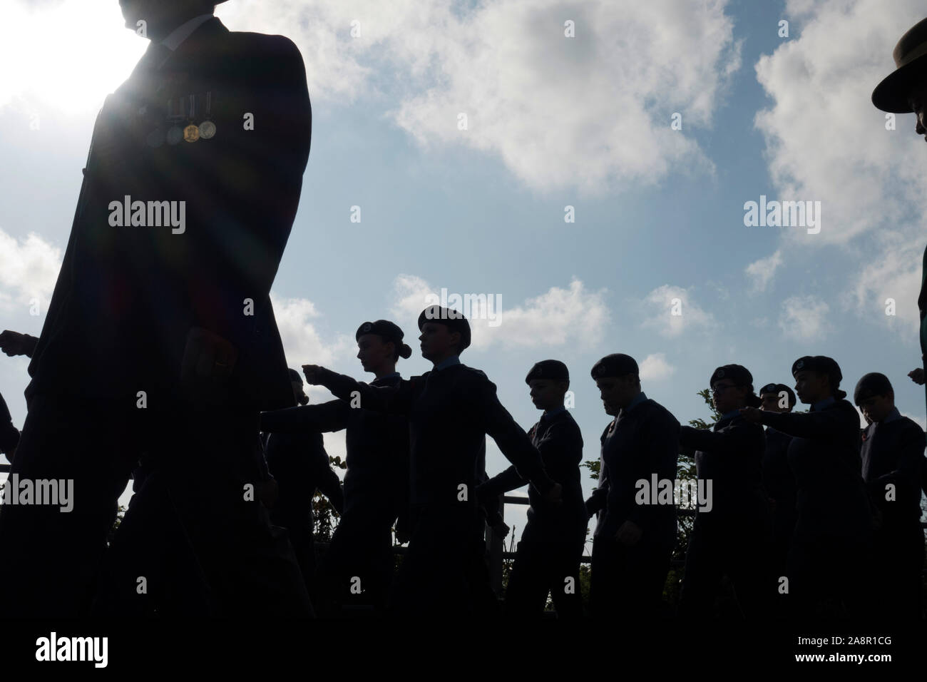 Silhouette of Soldiers marching Banque D'Images