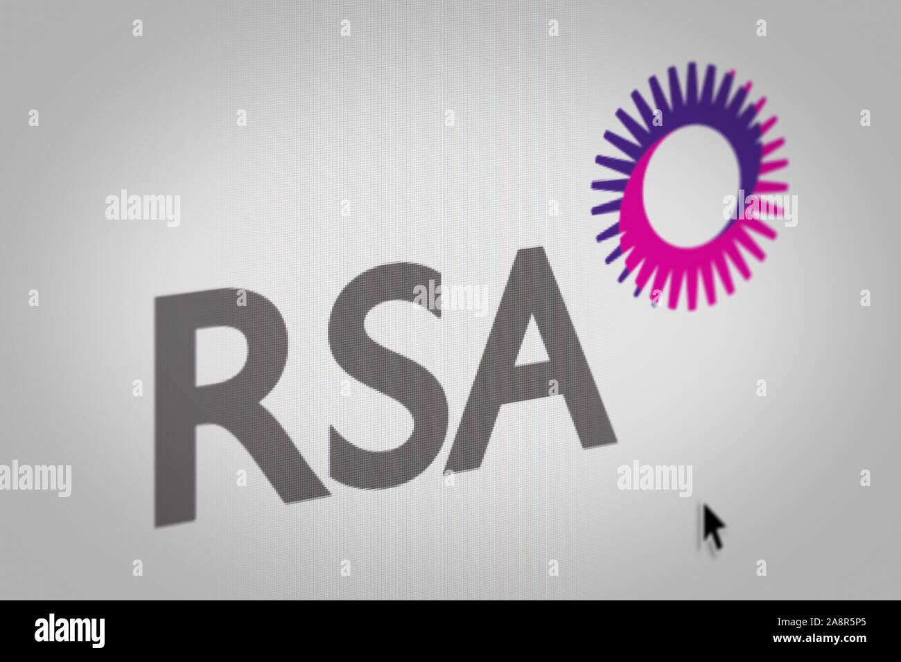 Logo de l'entreprise publique RSA Insurance Group affiché sur un écran d'ordinateur en gros plan. Credit : PIXDUCE Banque D'Images