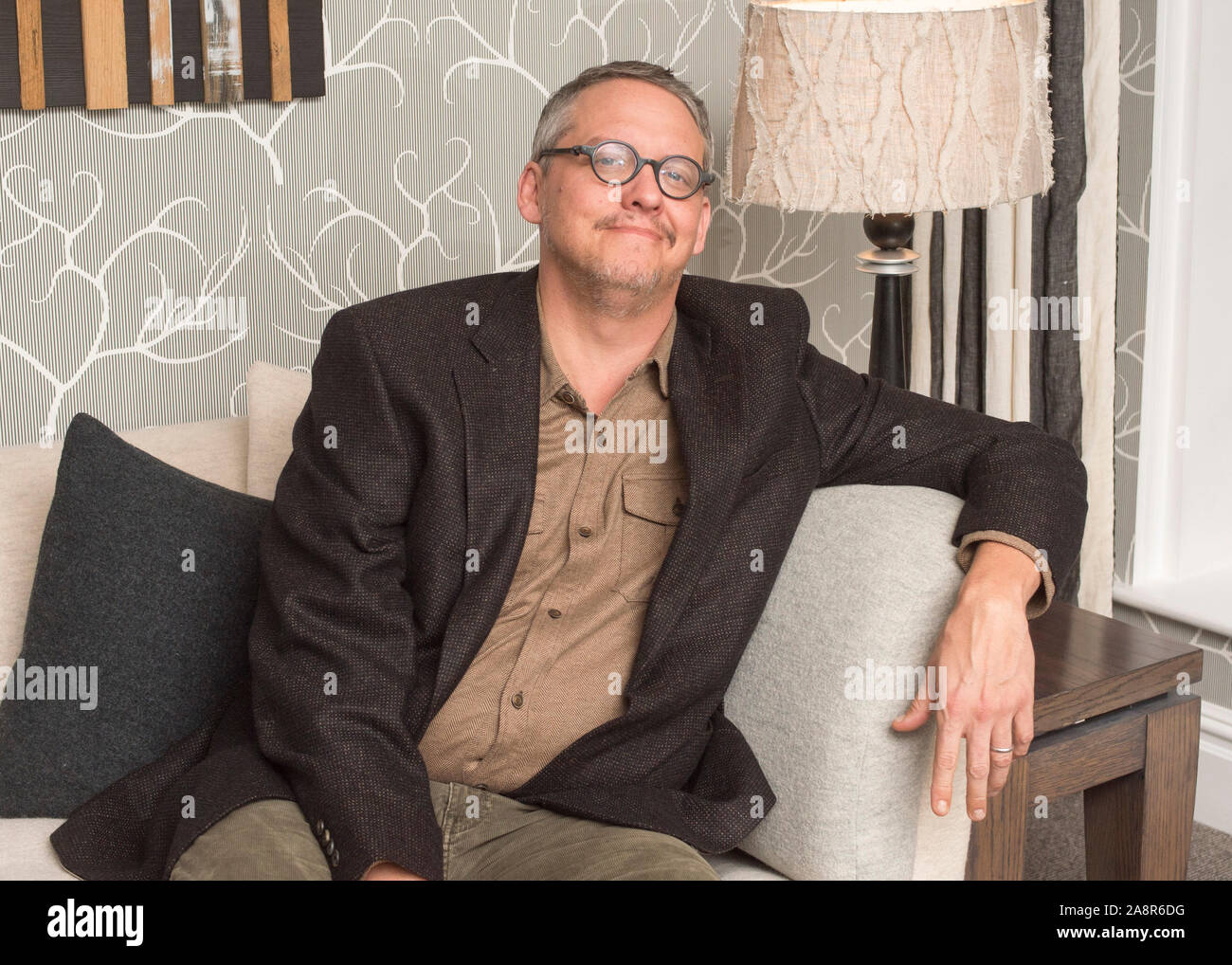 Réalisateur Adam Mckay à Londres pour la première de son nouveau film 'The Big Short". Novembre 2015 Banque D'Images