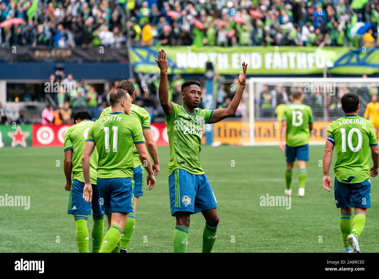 Seattle, USA. 10 Nov, 2019. Kelvin Leerdam (18) célébrer après avoir marqué le premier but de la finale de la Coupe MLS contre le Toronto FC. Crédit : Ben Nichols/Alamy Live News Banque D'Images
