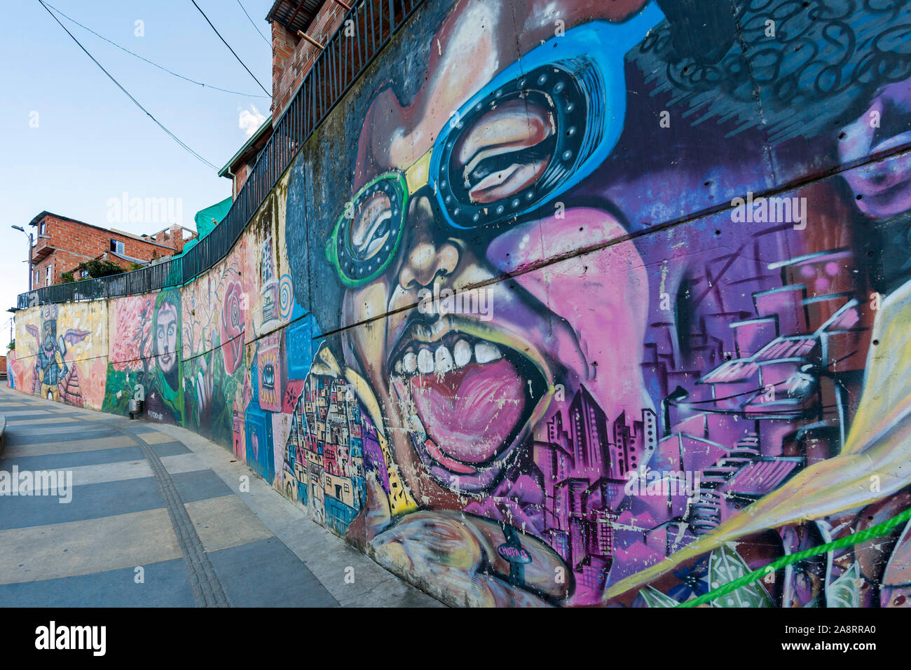 Le Graffiti dans le district de San Javier (également connu sous le nom de Comuna 13) à Medellin, Colombie. Banque D'Images