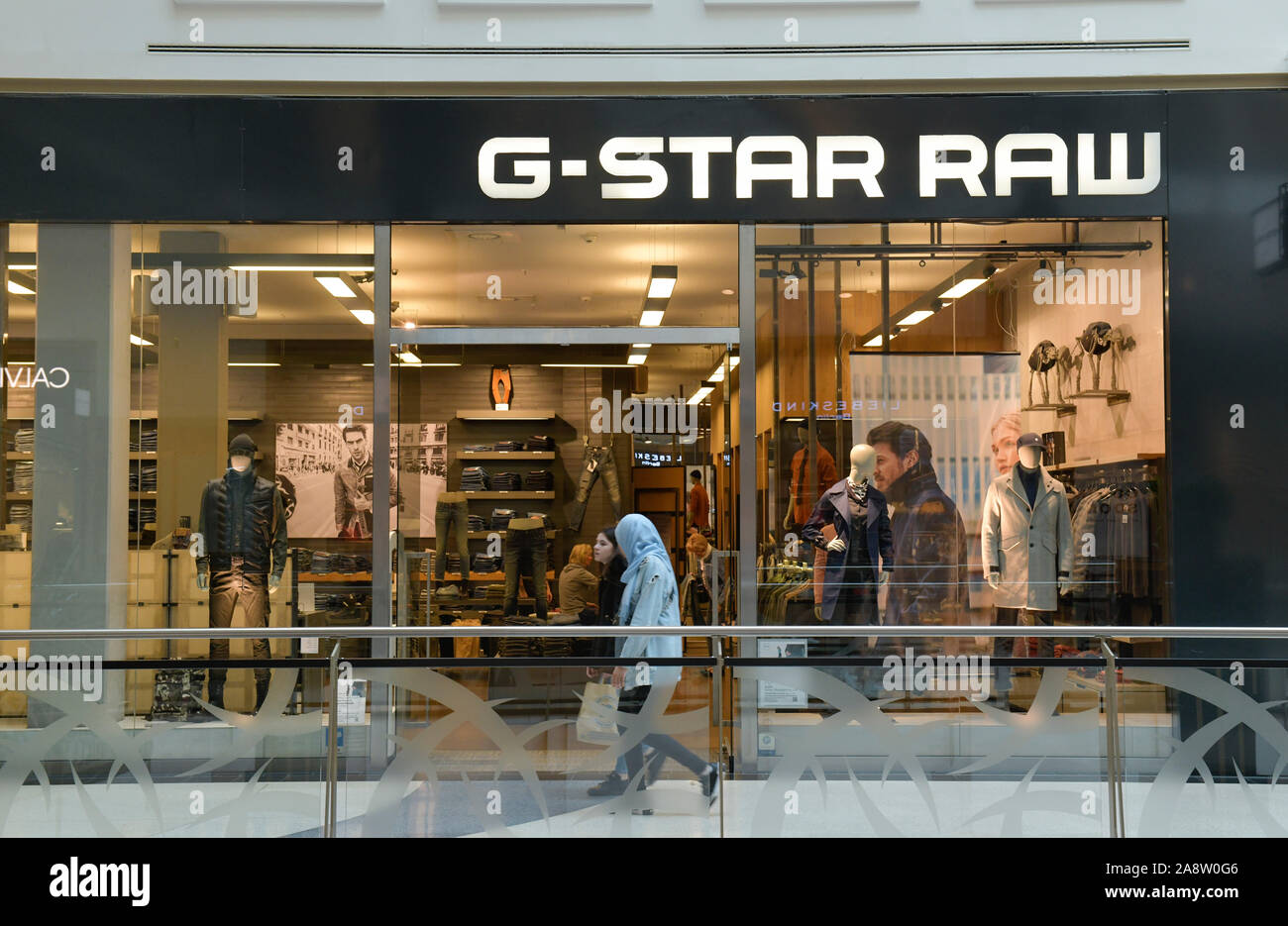 G-Star Raw, Kaufhaus Alexa, Grunerstraße, Mitte, Berlin, Deutschland Photo  Stock - Alamy