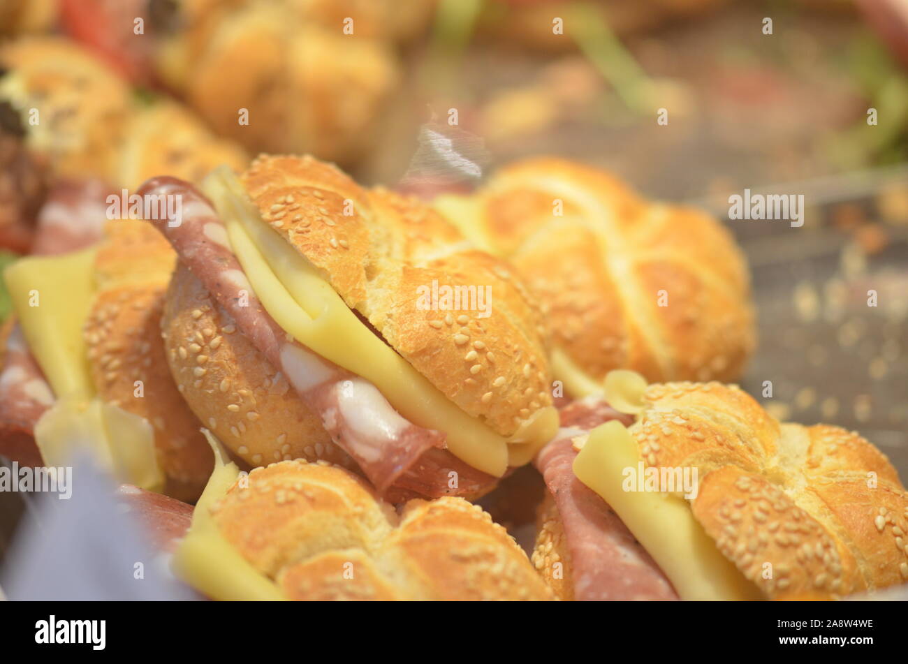 savoureux mélange de panini et de démarreurs italiens Banque D'Images