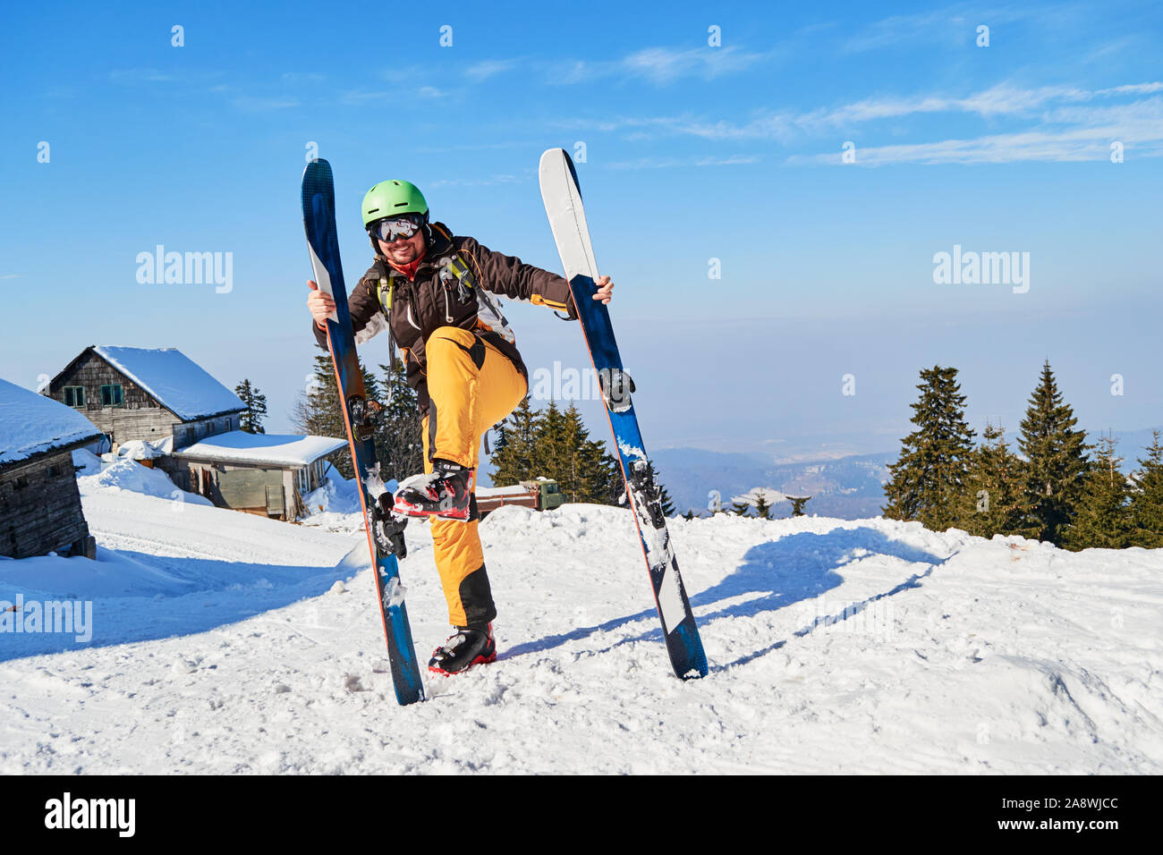 Putting On Skis Banque D Image Et Photos Alamy