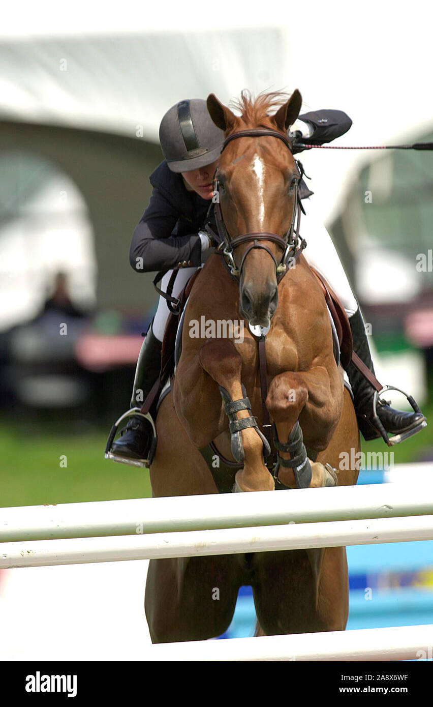 L'échelle nationale, Spruce Meadows juin 2002, Lauren Hough (USA) équitation Windy City Banque D'Images