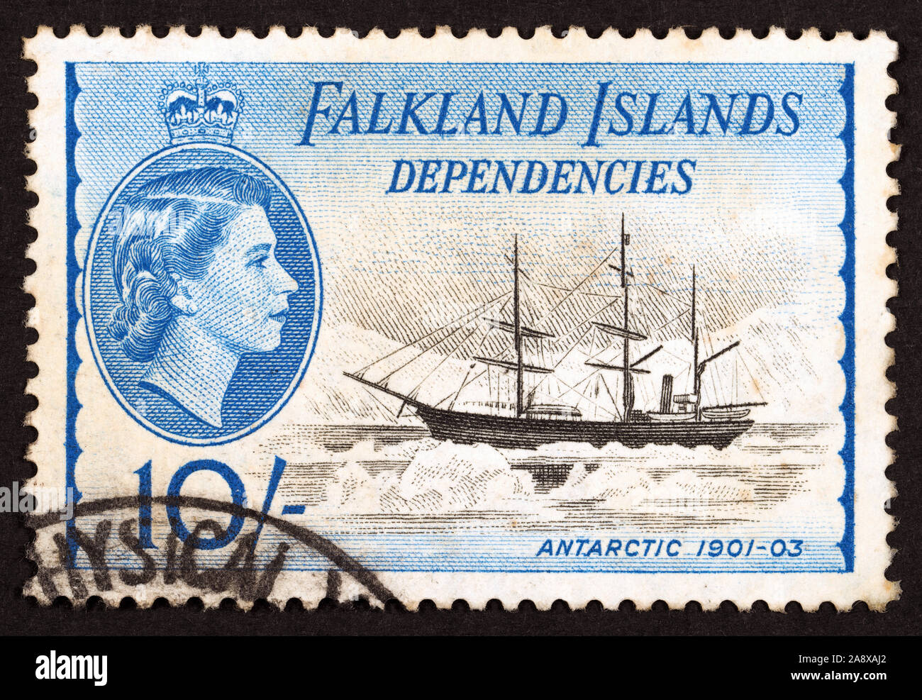 Dépendances Iles Falkland - Timbre-poste avec l'Antarctique, un navire à vapeur construit à Drammen, Norvège en 1871. Banque D'Images