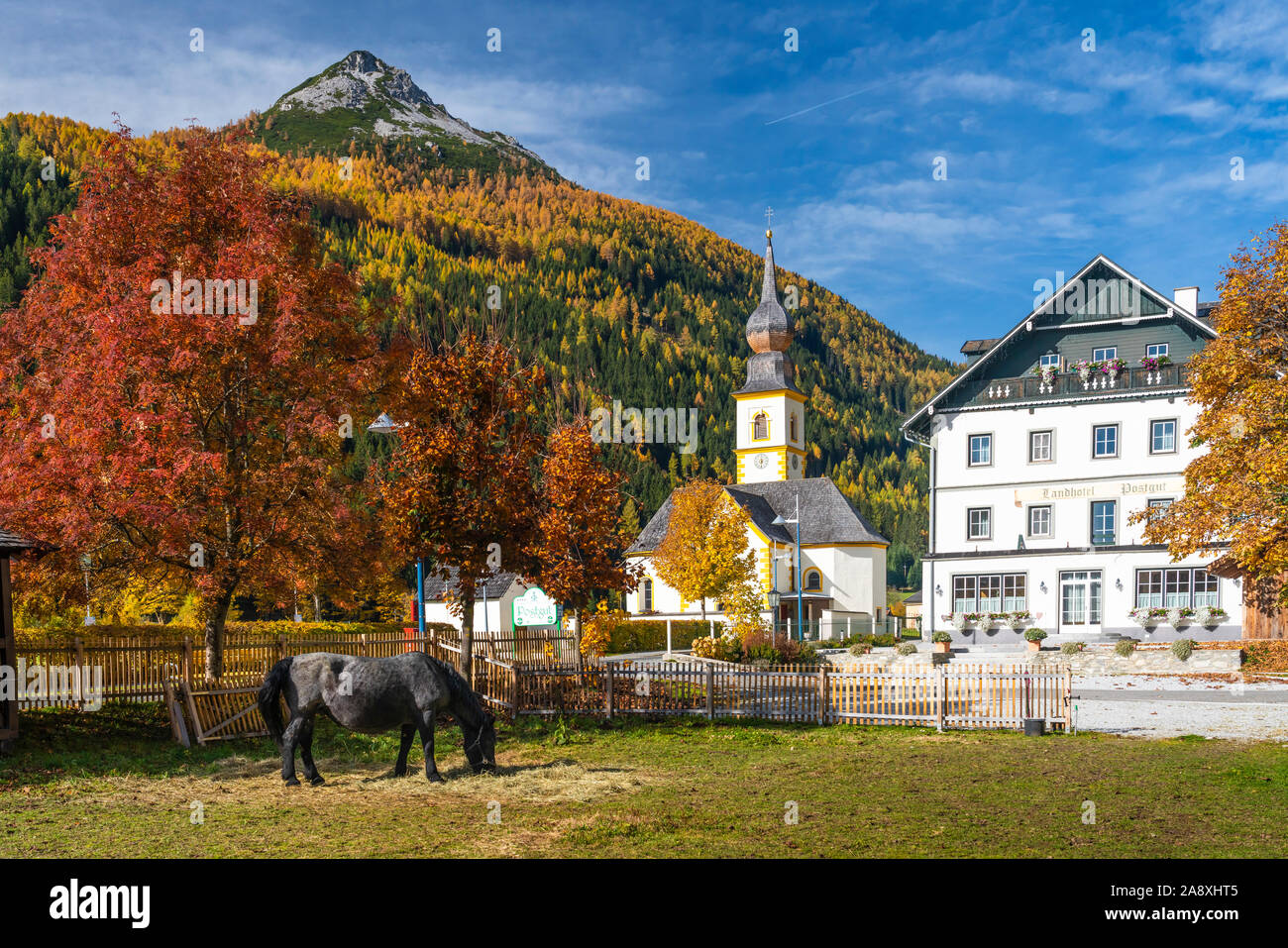 Le village de Tweng, l'Autriche, l'Europe. Banque D'Images