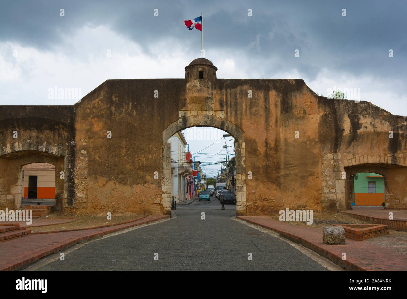 Avis de Puerta de la Misericordia (la porte de la miséricorde) - La première porte de la ville coloniale de Saint-Domingue, République Dominicaine Banque D'Images