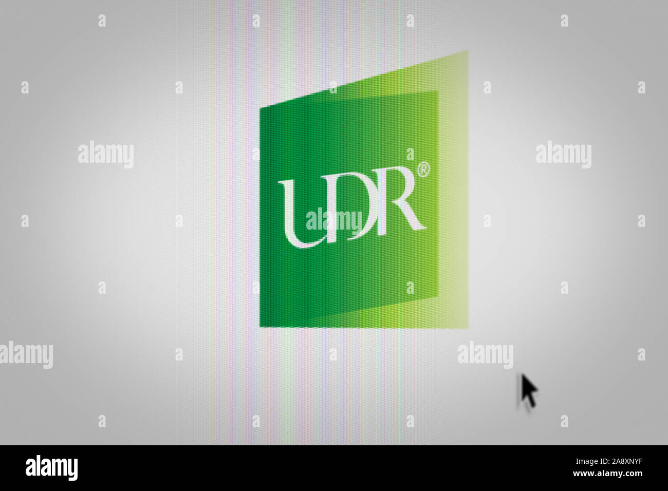 Logo de l'entreprise publique UDR, Inc. affiché sur un écran d'ordinateur en gros plan. Credit : PIXDUCE Banque D'Images