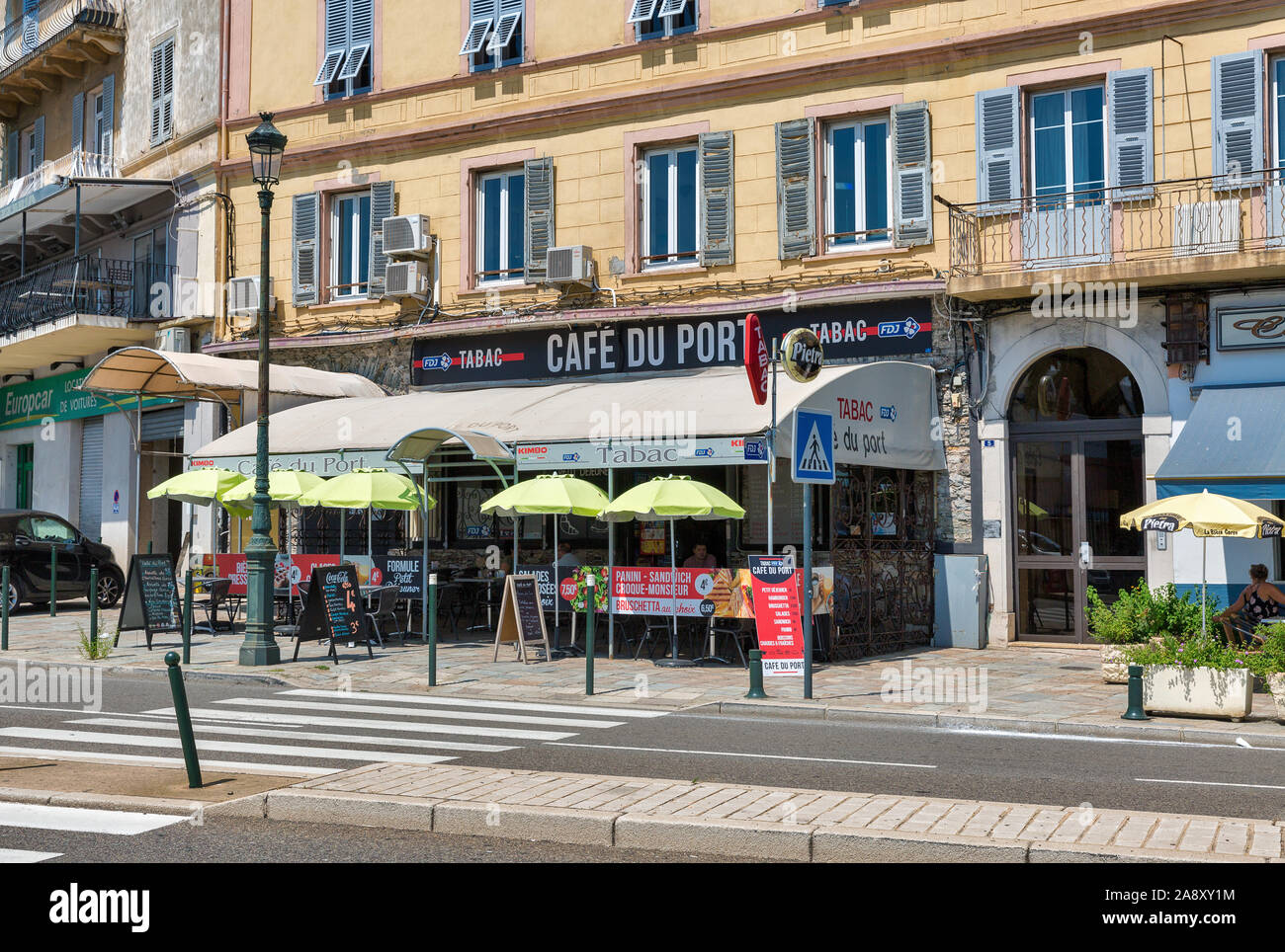 BASTIA, Corse, France - 23 juillet 2019 : Visite Du Port café méditerranéen. Bastia est le principal port de l'île et son principal commerce Banque D'Images