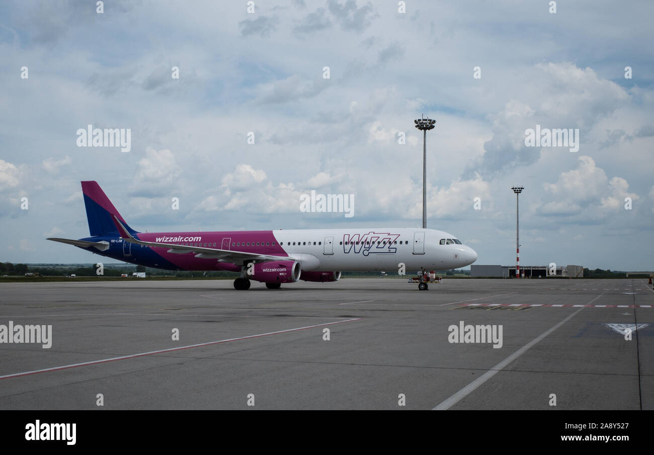 WIZZAIR UN 320 À l'AÉROPORT PARKING À Ferenc Liszt BUDAPEST - COMPAGNIE À BAS PRIX - l'AIRBUS A 320 © Frédéric Beaumont Banque D'Images