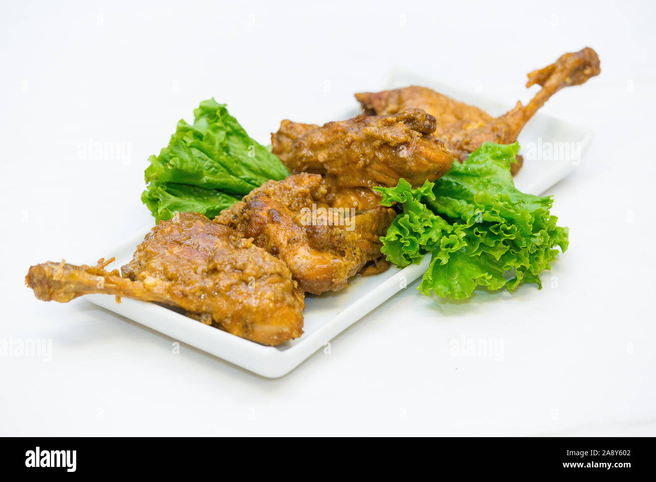 Nawabi food - Rôti de poulet avec la sauce. Ce type d'aliments sont trop savoureux et délicieux. Banque D'Images