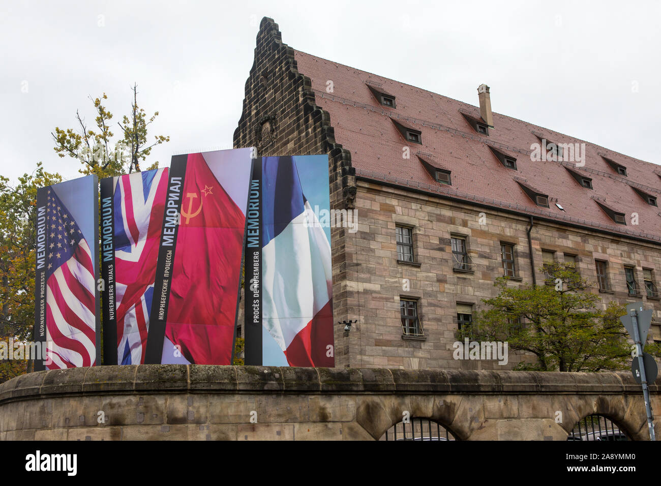 Nuremberg, Allemagne - 23 octobre 2019 : Entrée de la Nurnberger Memorium Prozesse - le mémorial pour les procès de Nuremberg dans la ville de Nuremberg, Banque D'Images