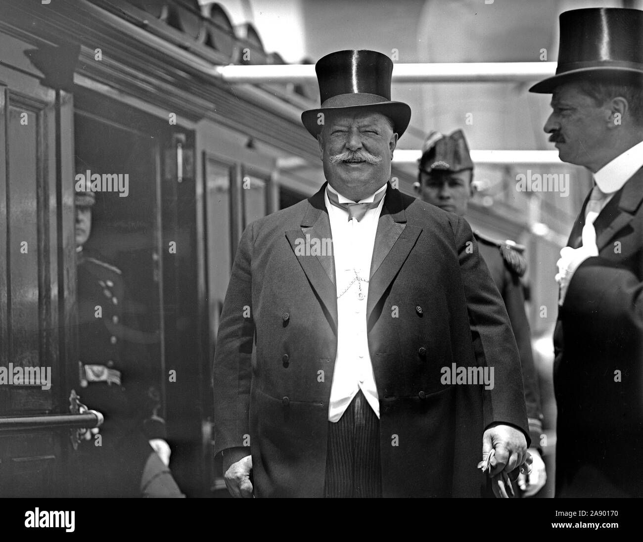 Le président William Howard Taft avec grand sourire à tophat, et de la queue. Très bien habillé le président Taft ca. 1912 Banque D'Images