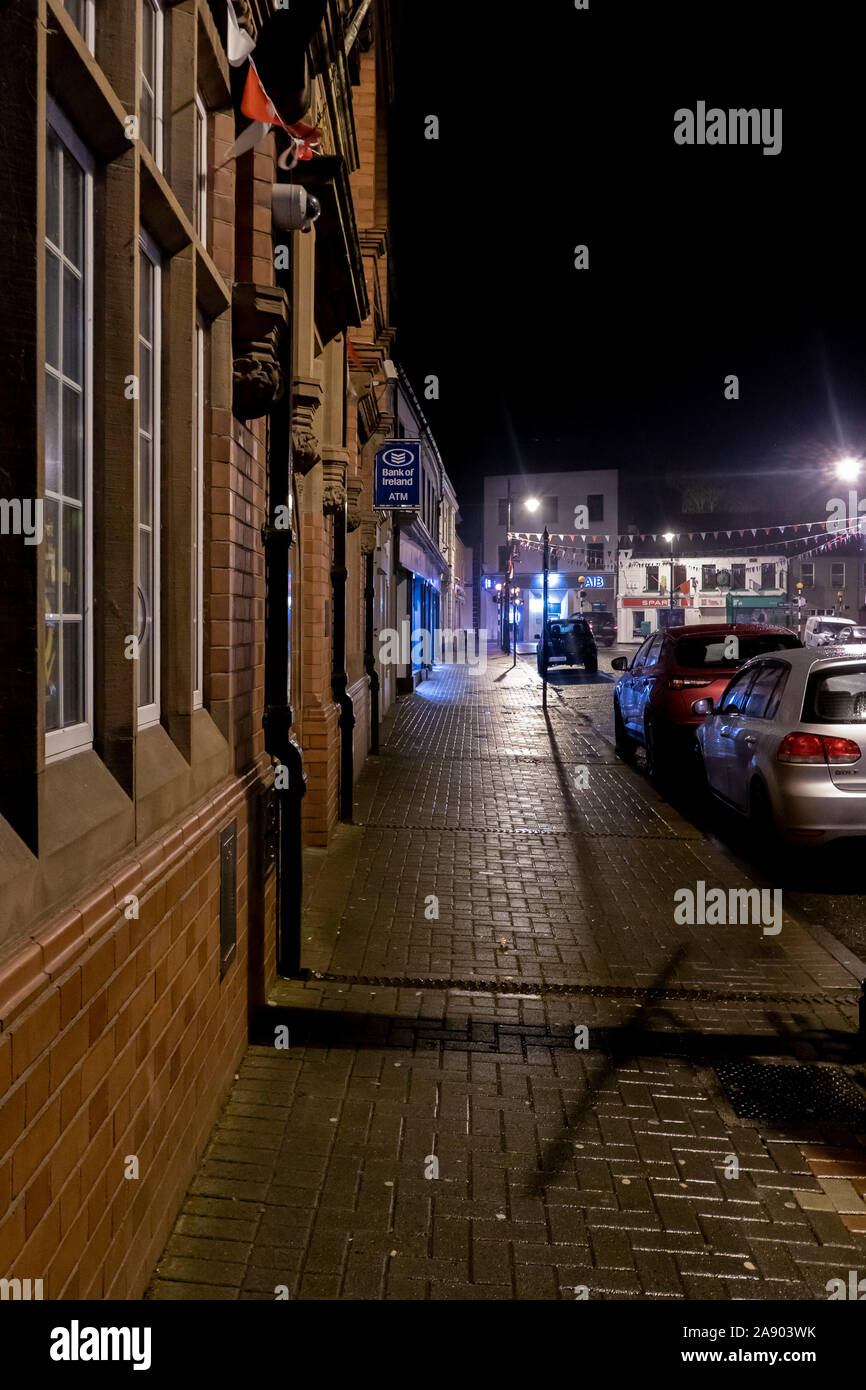 Photo de nuit de Market Street, dans le comté de Meath Irlande Trim Banque D'Images