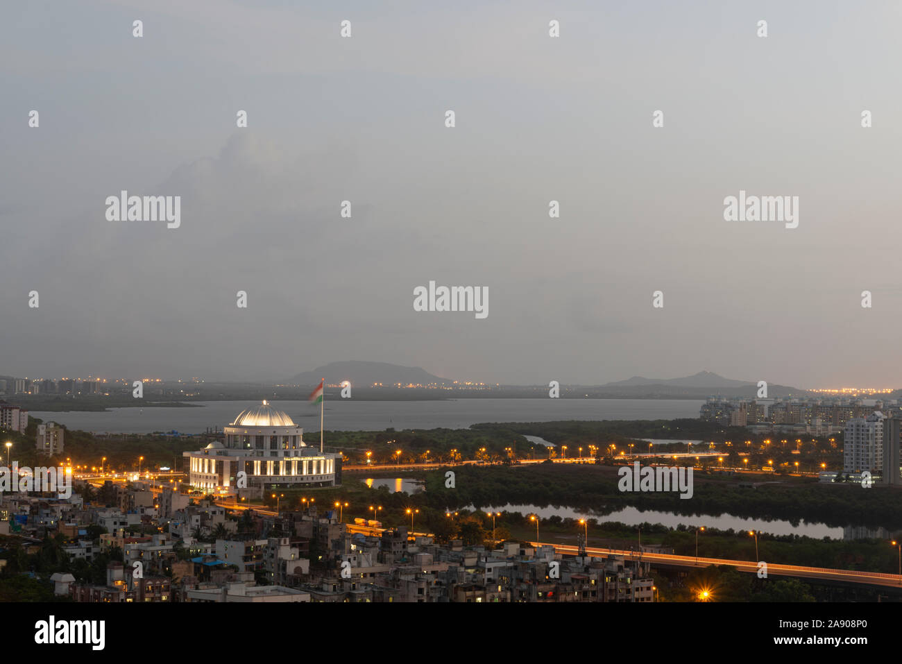 Navi Mumbai Skyline vu de l'affaire Parsik Hills,Belapur,Navi Mumbai, Maharashtra, Inde Banque D'Images