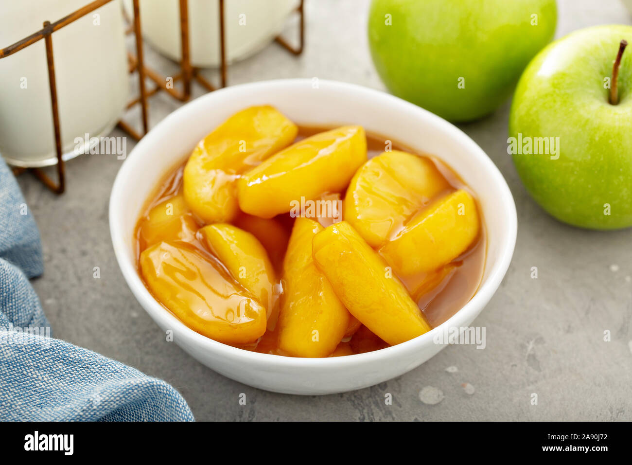 Apple Caramel garniture pour les crêpes, gaufres et glaces Banque D'Images