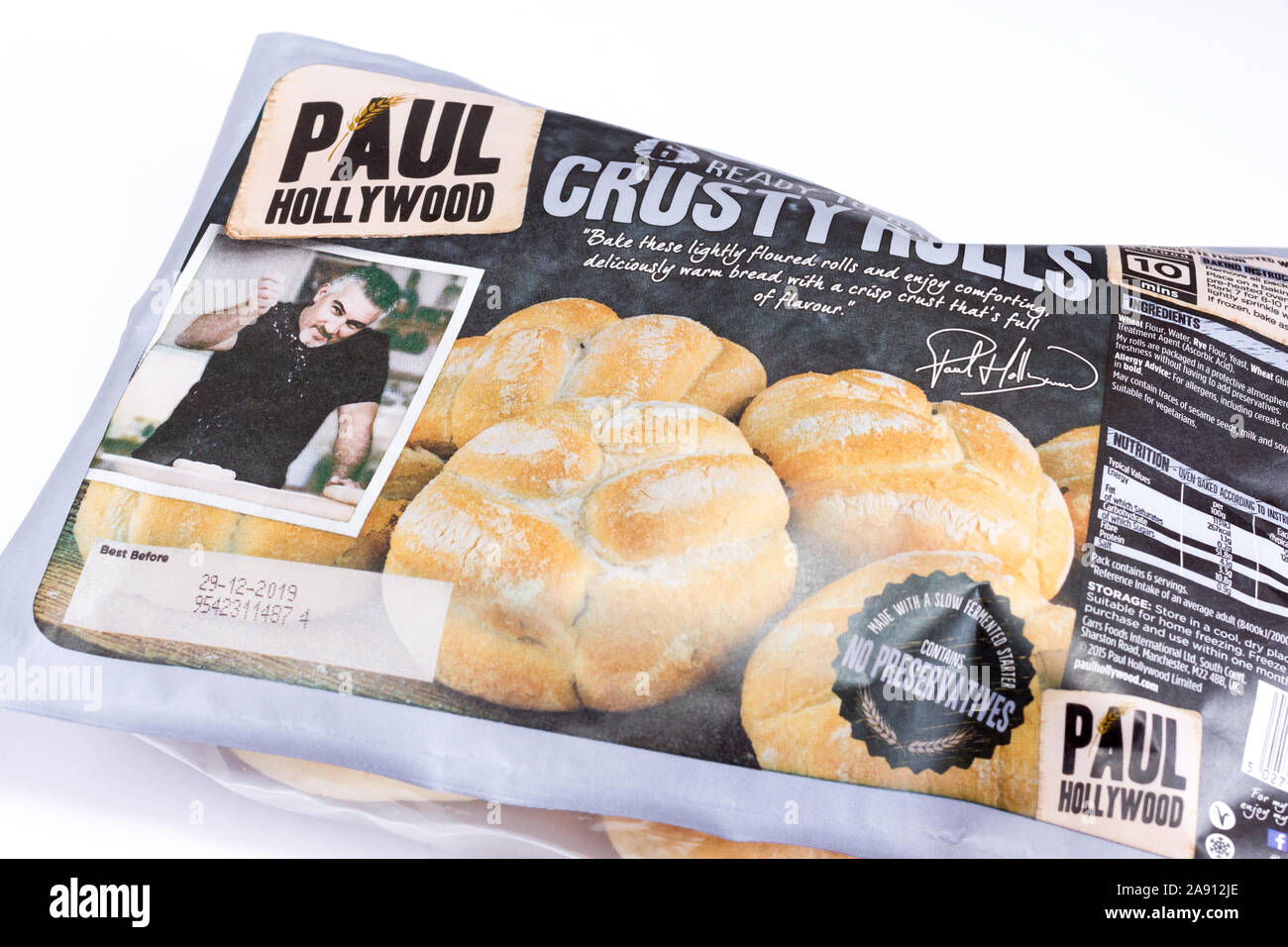 Sachet de Paul Hollywood prêt à cuire les rouleaux croustillants Banque D'Images