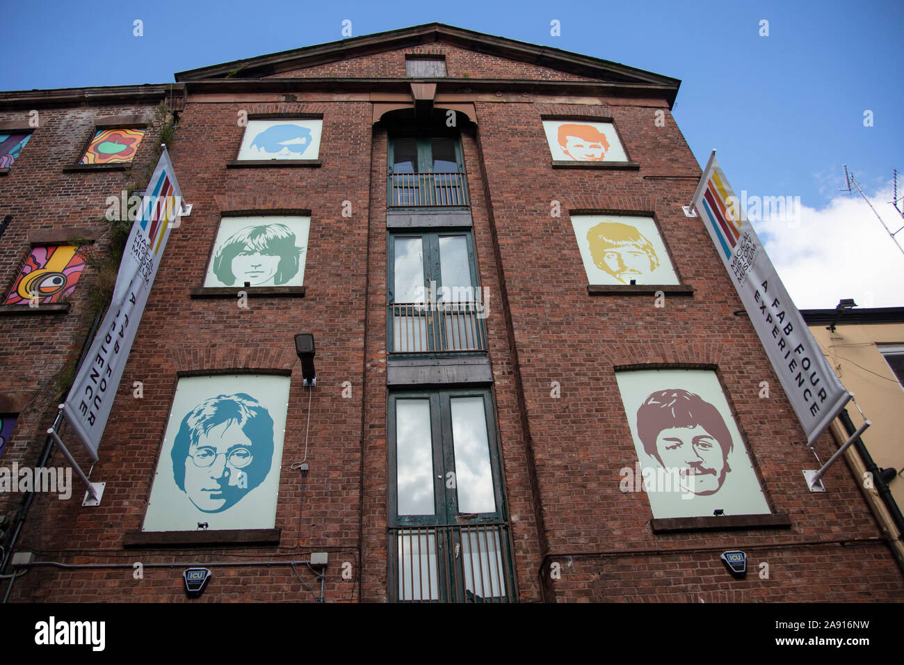 Liverpool, Royaume-Uni - 30 octobre 2019 : l'extérieur de la musée des Beatles sur Matthew St à Liverpool Banque D'Images