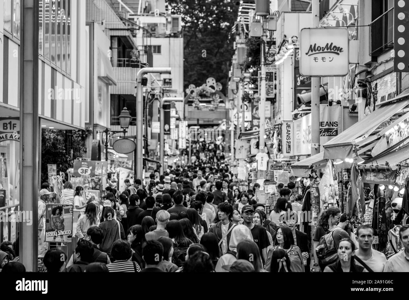 Takeshita Street à Harajuku Tokyo Japon Banque D'Images