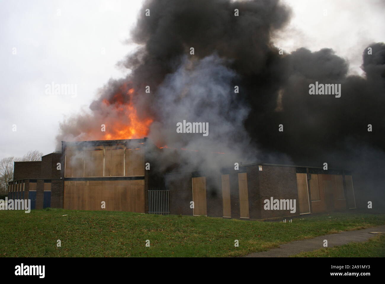 Un câblage défectueux, l'incendie du bâtiment Banque D'Images