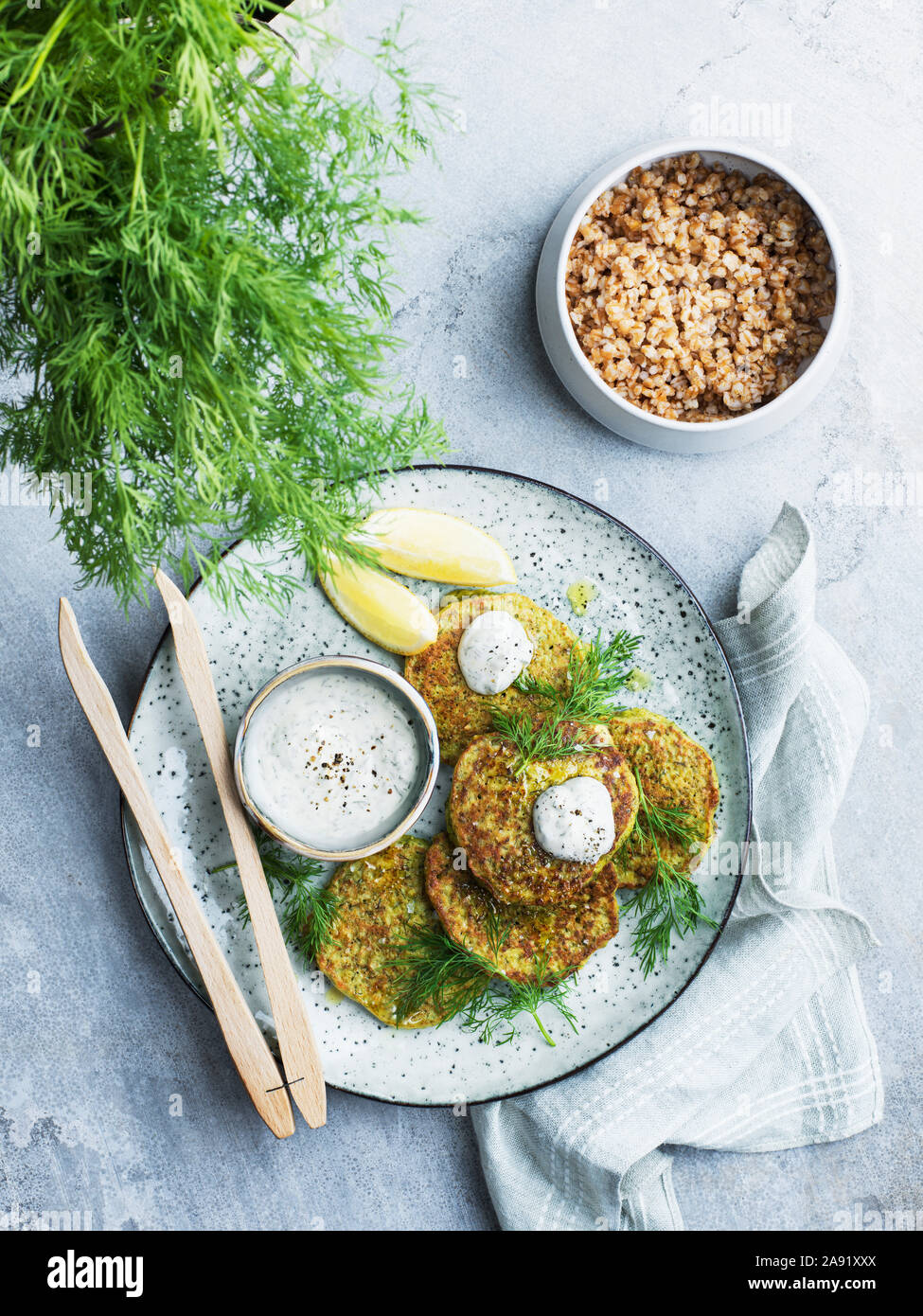 Aliments sur l’assiette Banque D'Images