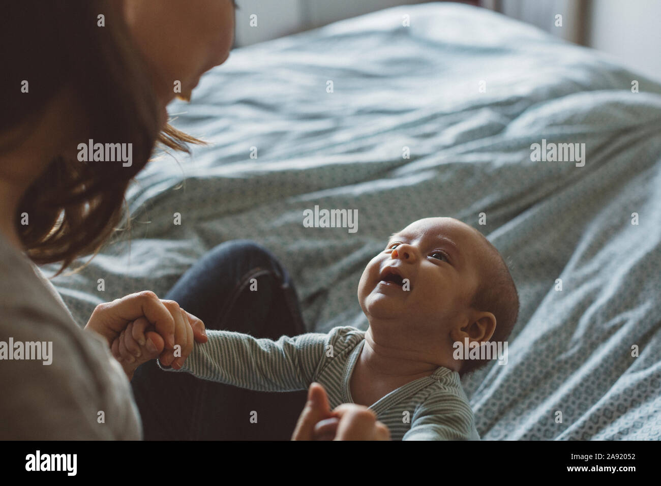 Mere Avec Bebe Photo Stock Alamy