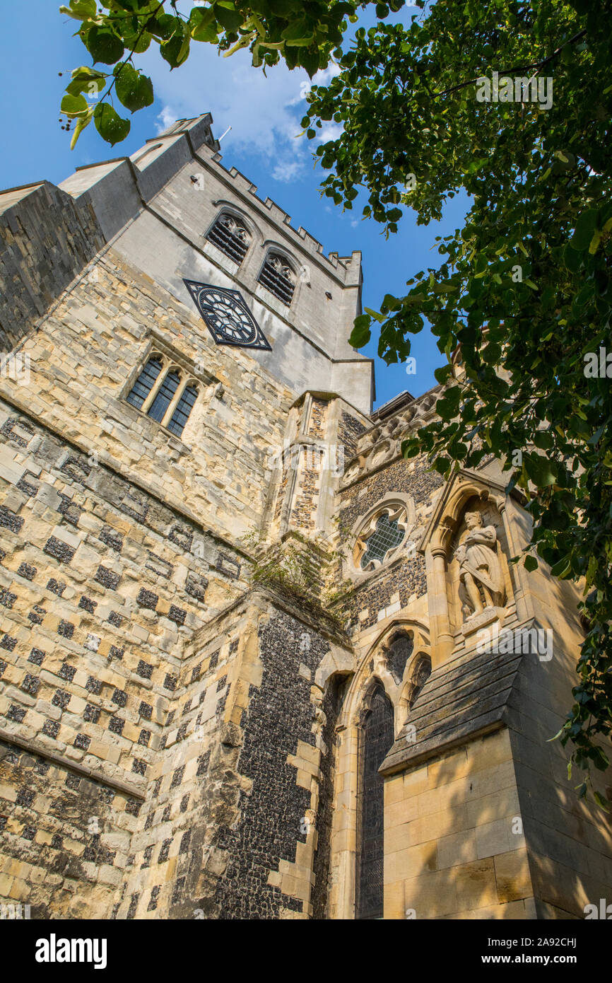 Essex, UK - 27 août 2019 - Église de Waltham Abbey dans la ville de Waltham Abbey dans l'Essex, au Royaume-Uni. Son cimetière abrite le tombeau du roi Harold - tué Banque D'Images