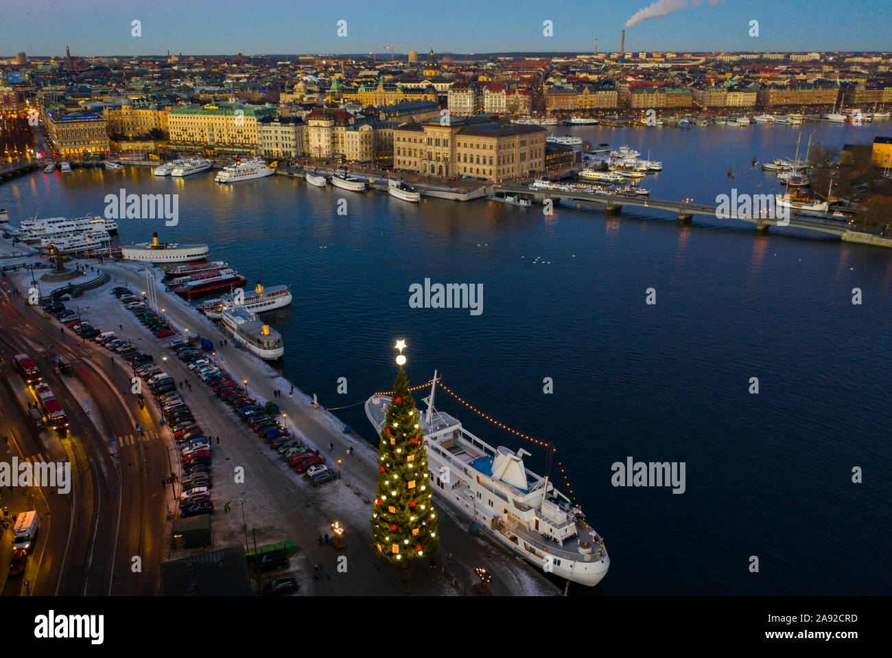 Arbre de Noël en mer, Stockholm, Suède Banque D'Images