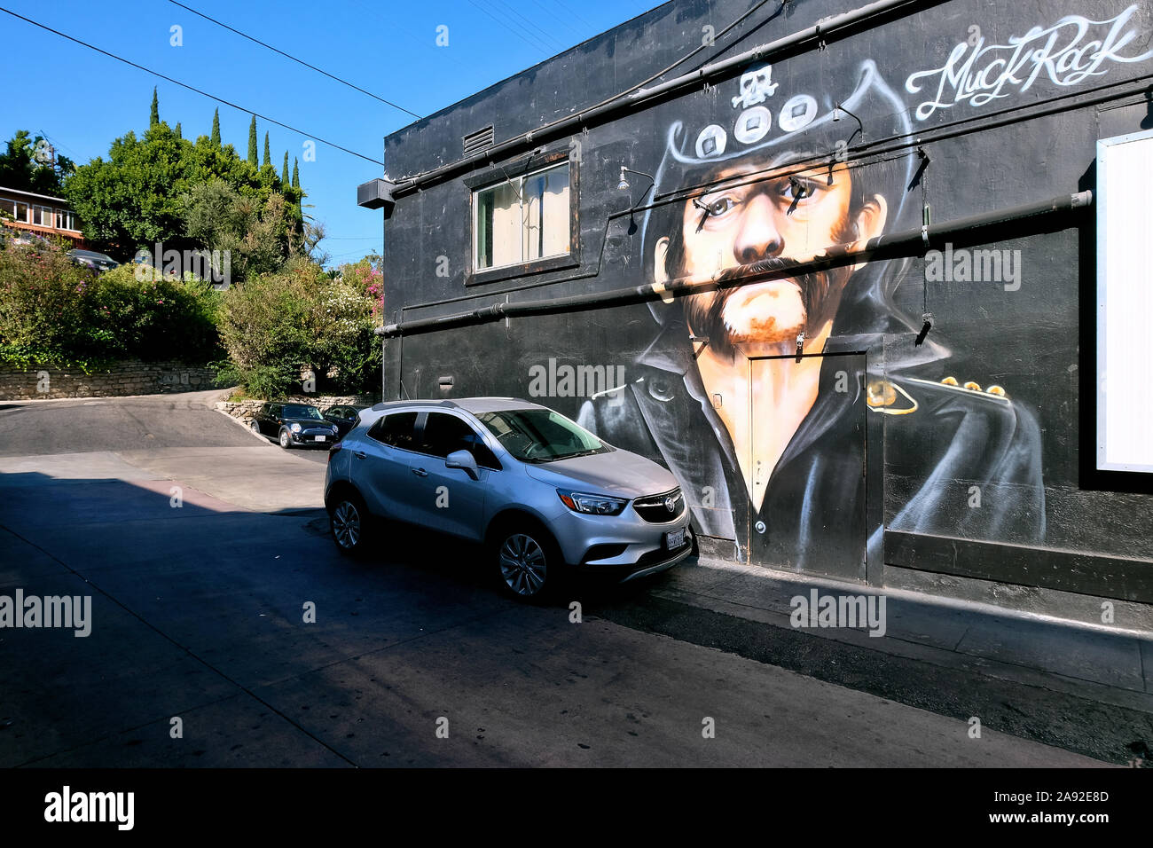 Peinture murale du défunt Motoerhead frontman Lemmy Kilmister à son Rainbow Bar and Grill sur Sunset Strip à West Hollywood. Banque D'Images