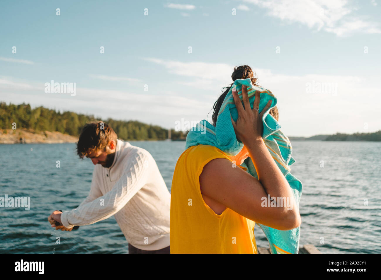 L'homme et la femme en mer Banque D'Images