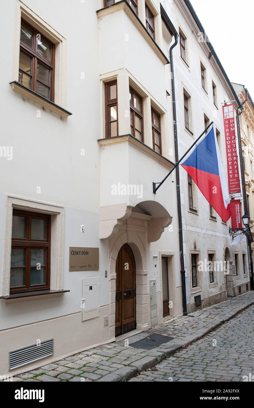 La maison tchèque à Bratislava sera officiellement ouverte par les présidents tchèque et slovaque, Milos Zeman et Zuzana Caputova, le 16 novembre, sur la photo du 12 novembre 2019. La maison tchèque à Bratislava sera un point d'information et de contact pour la communication avec le public slovaque et il soutiendra les activités de la communauté tchèque en Slovaquie. Le Ministère tchèque des Affaires étrangères a annoncé précédemment que le Centre tchèque Bratislava administrera la République tchèque et la maison CzechTrade et CzechTourism auront leur siège à elle. (CTK Photo/Martin) Mikula Banque D'Images