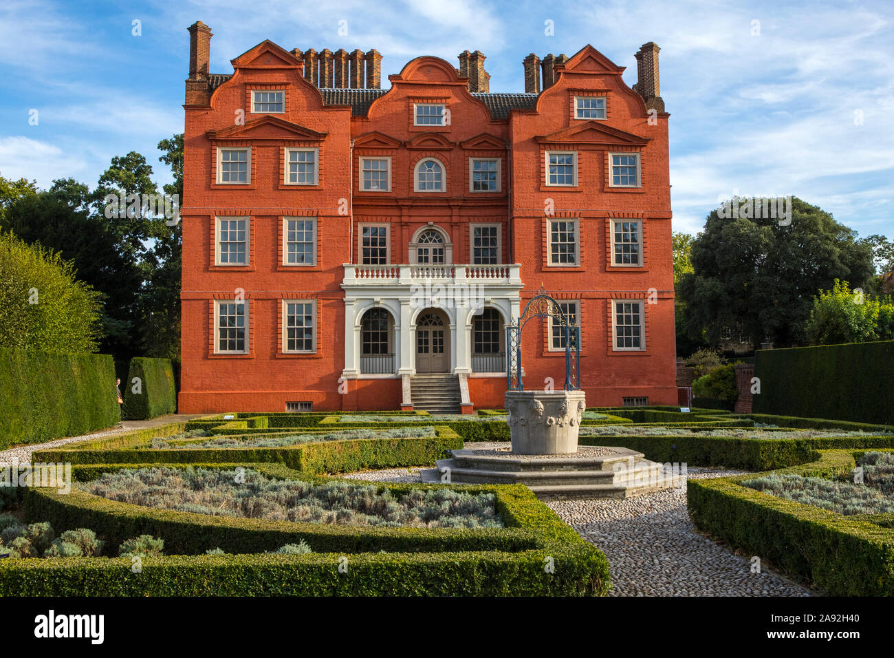 Surrey, UK - 14 septembre 2019 : The Dutch House - un des rares bâtiments encore debout de Kew Palace - situé dans le parc du Jardin botanique royal de Kew Banque D'Images