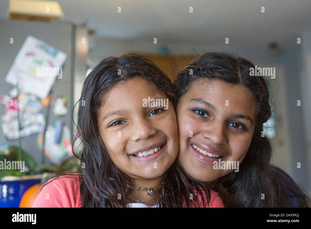 Adolescent avec l'autisme et sa sœur Banque D'Images