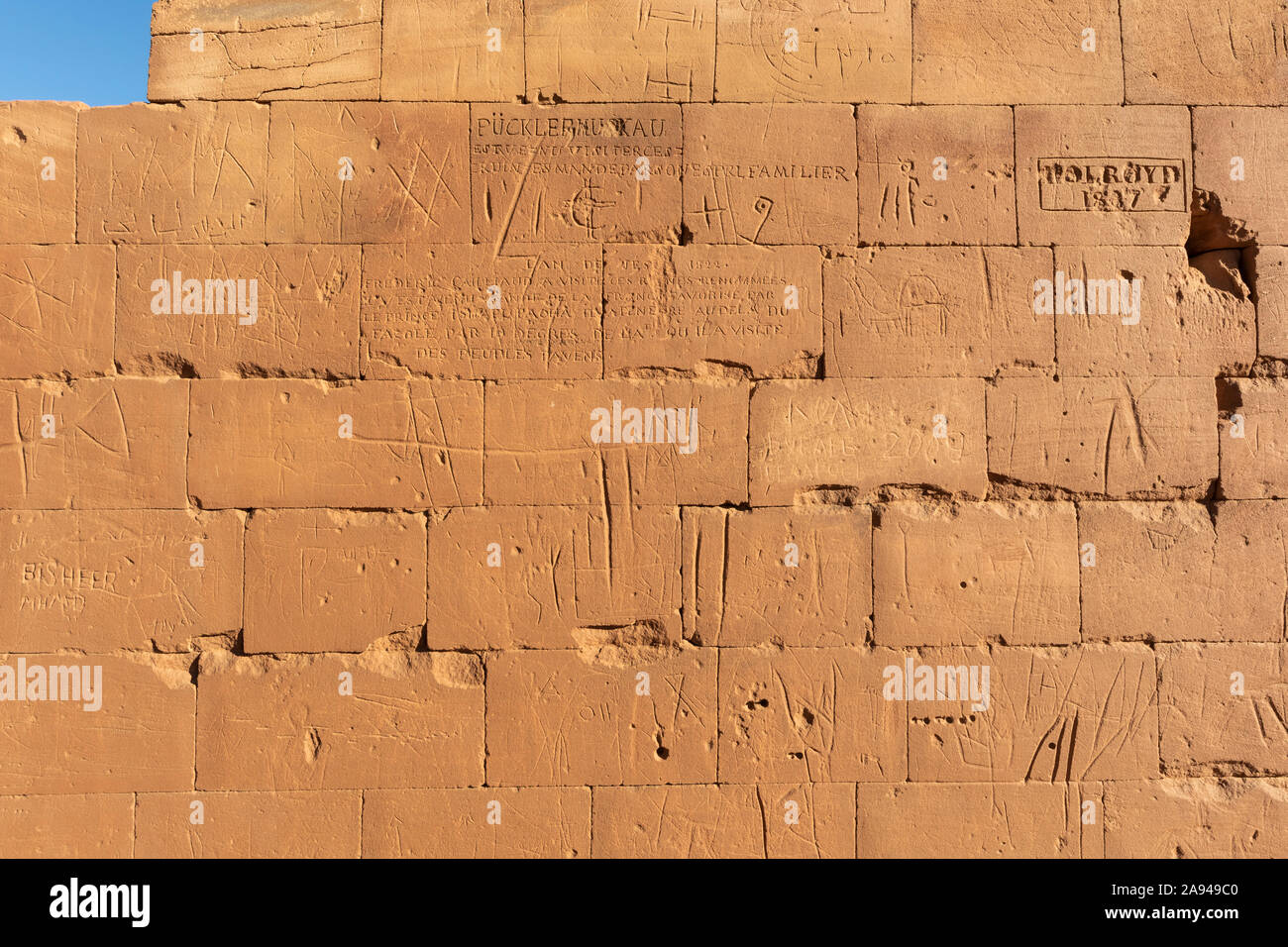 Inscriptions de l'expédition archéologique prussienne dans la Grande enceinte de Musawwatat es-Sufra; État du Nord, Soudan Banque D'Images