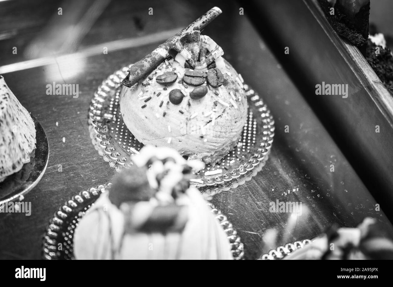 de délicieux petits gâteaux avec des ingrédients frais et des fruits Banque D'Images
